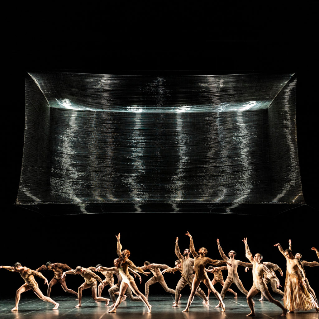 At the Opera, Studio Drift's Intricate Woven Sculpture Morphs With the  Drama – SURFACE