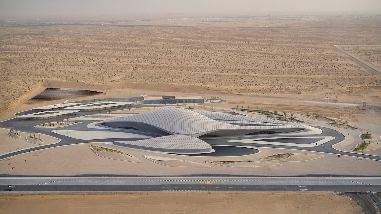 A Dune-Like Building by Zaha Hadid Architects, and Other News – SURFACE
