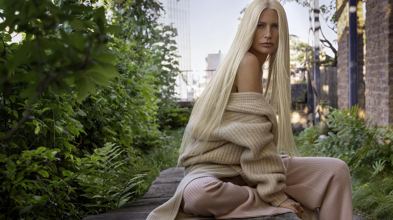This Fall, Fashion Can't Get Enough of “Cocooning” – SURFACE